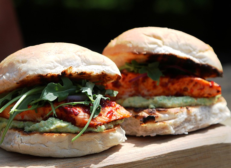 Harissa Salmon Burgers with Pea Hummus