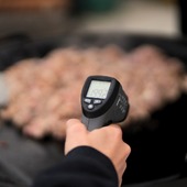 Pizza IR isn't just for pizzas 🍕

Griddles, BBQs... Whatever cooking surface you need to measure, the Pizza IR has got you covered 🙌

#Thermapen #TeamTemperature