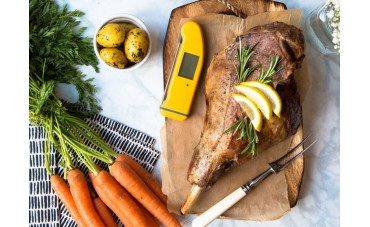 Roast Lamb with Rosemary and Lemon