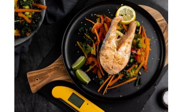 Baked Salmon Steaks with Crunchy Thai Salad