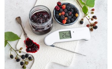 Supergolden Bakes’ Easy Homemade Blackberry Jam