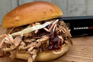 BBQ Pulled Pork Buns with Slaw BBQ Pulled Pork Buns with Slaw