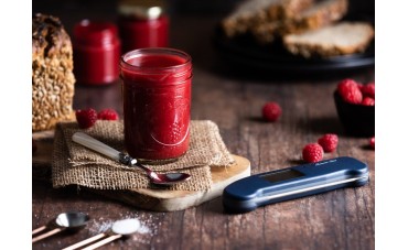 Perfectly Preserved's Homemade Raspberry Curd